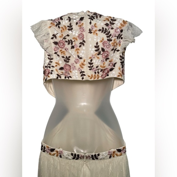 Mac Duggal 35106 Cream Embroidered Cutout Ruffle Maxi Gown Size 10 NWT - Picture 6 of 8